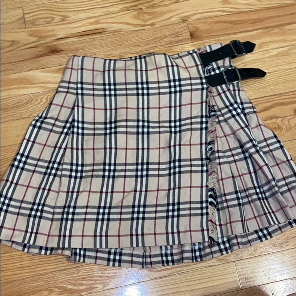 AUTHENTIC Burberry skirt